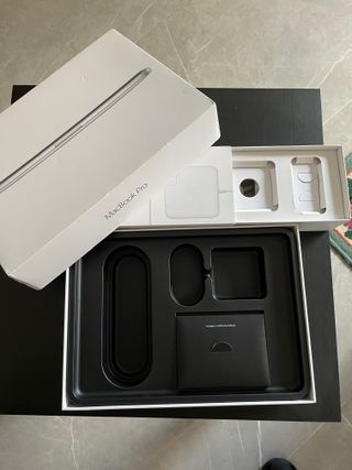 2015 MacBook Pro batería nueva + Magsafe 