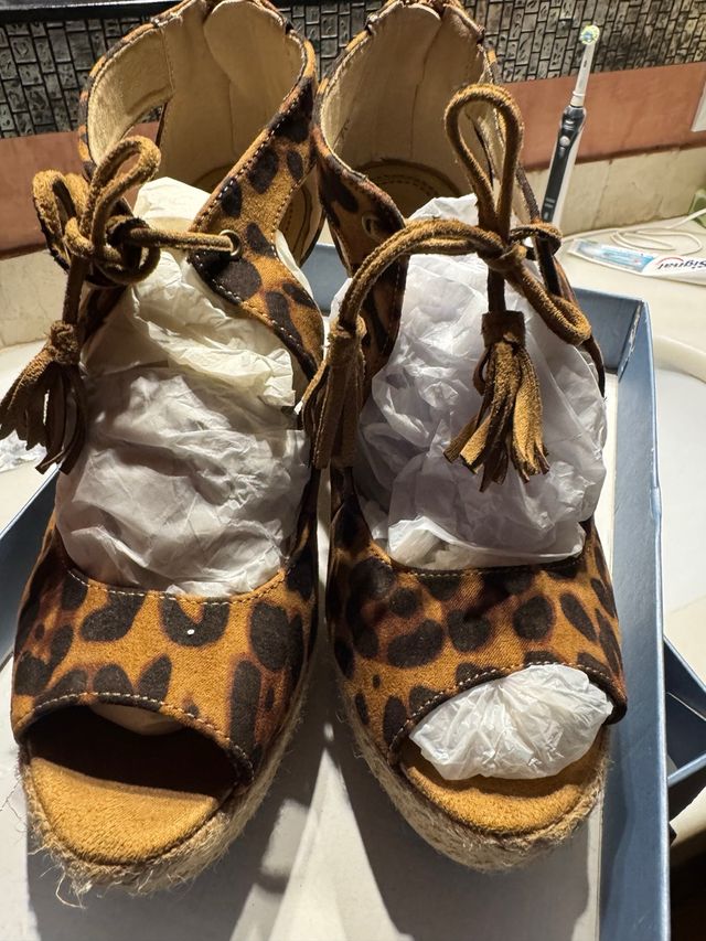 Cuñas esparto animal print