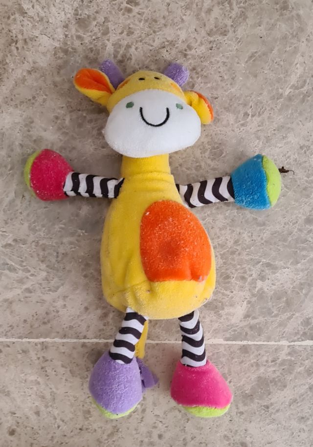 4 Peluches Bebe: Jirafa, Tigre, Insecto, Pato