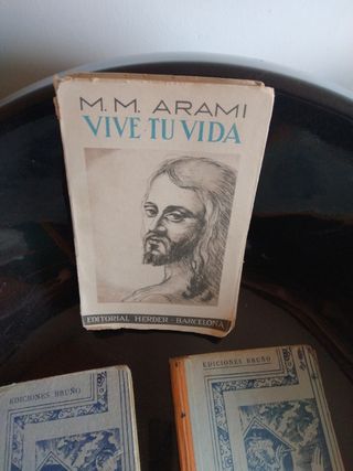 Libros antiguos mas ofertas en mi perfil