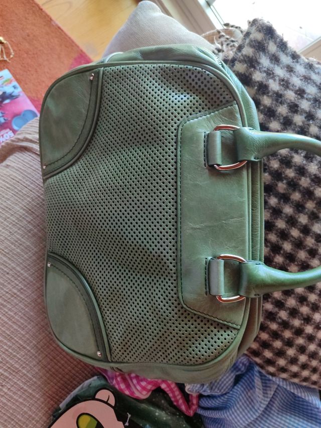 Bolso Bimba y Lola verde oliva Piel.
