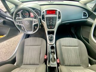 Opel Astra 2013