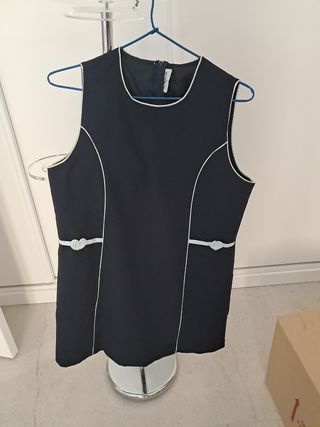 Vestido años 60 azul marino con chaqueta a juego.