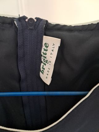 Vestido años 60 azul marino con chaqueta a juego.