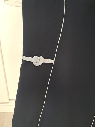 Vestido años 60 azul marino con chaqueta a juego.