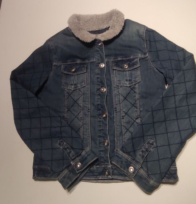 Cazadora vaquera niña. Talla 14