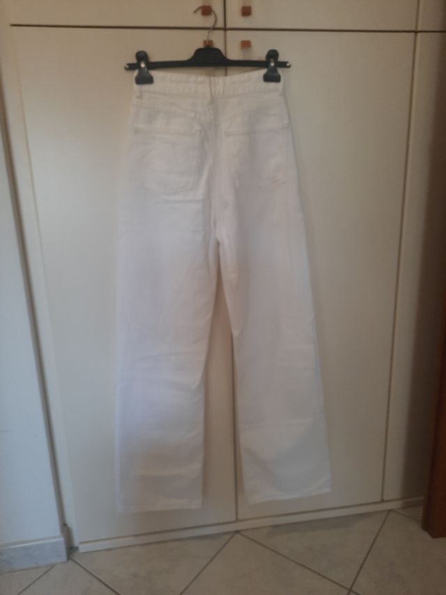 Jeans donna strappati bershka 