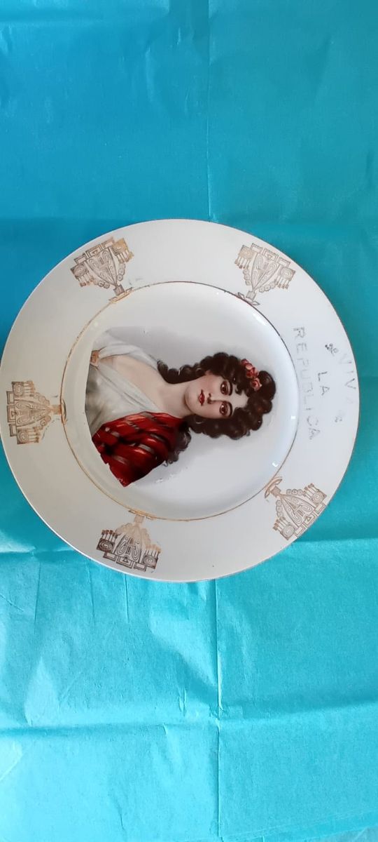 PLATO MARIANA PINEDA ANTIGUO.