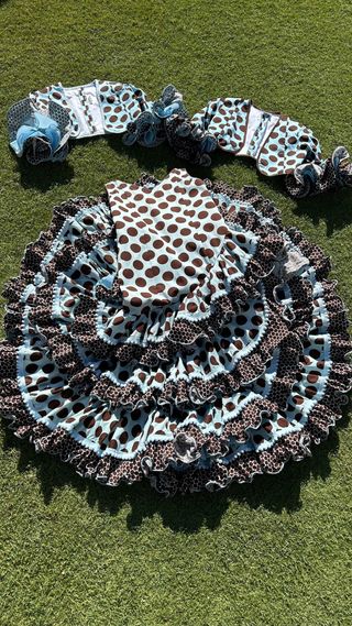 Traje flamenca  niña celeste y marron chocolate