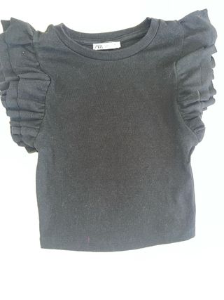 Falda Bershka y top Zara