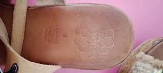 Sandalias Porronet cuña beige