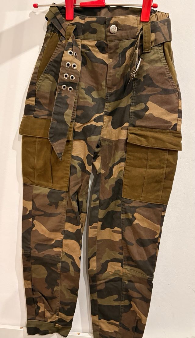 Pantalpm camuflaje
