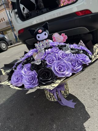 Ramo 50 rosas Kuromi