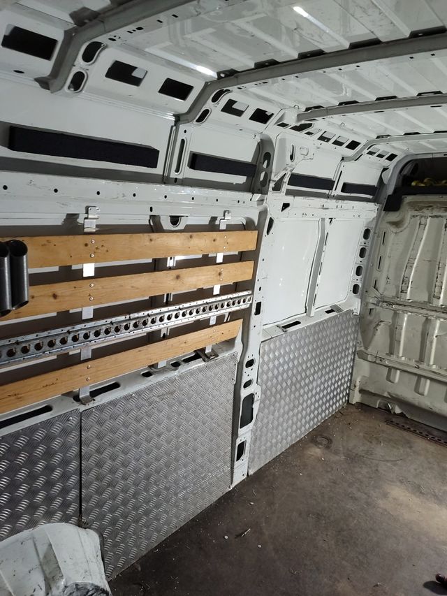 Madera protección furgoneta.