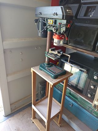 Taladro de columna con carro