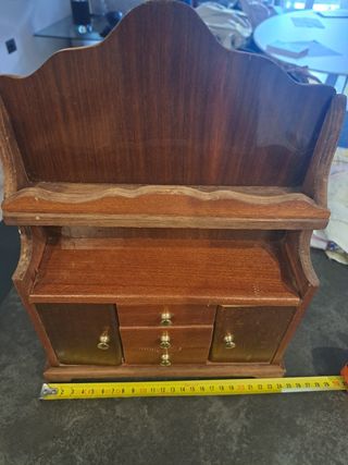 Credenza vintage bambole in legno