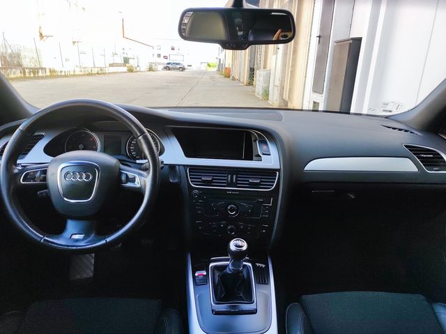 Audi A4 2.0TDI Avant S-Line