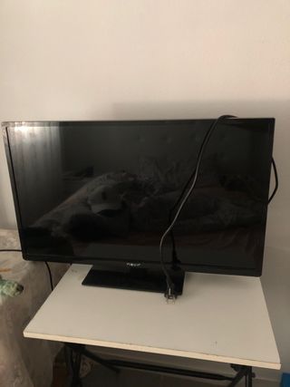 TV Nevir 22" negra