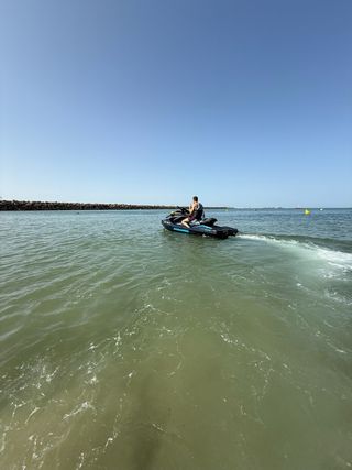 ALQUILER MOTO DE AGUA CADIZ