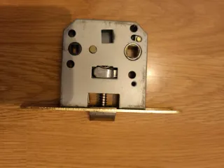 Cerraduras latón puerta