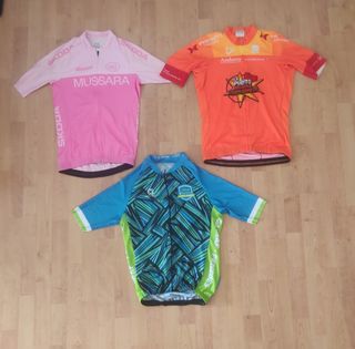3 Maillots ciclismo talla M