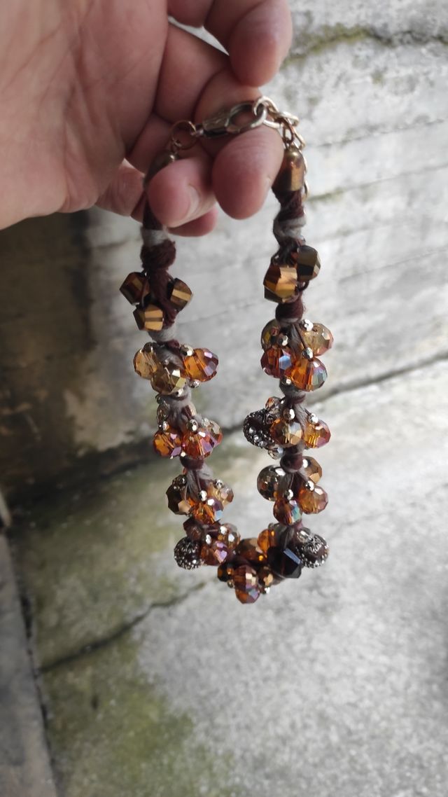 Collana vintage marrone e multicolore