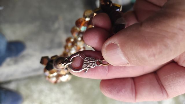 Collana vintage marrone e multicolore