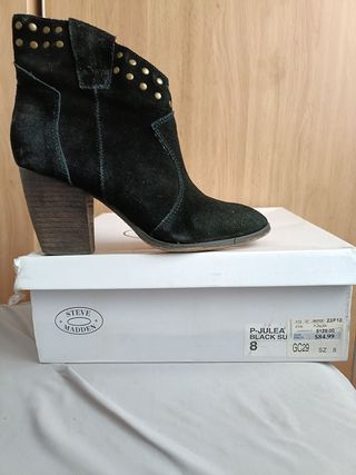 Botines Steve Madden negros, talla 39
