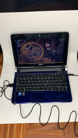 Acer Aspire One D150- Portátil Retro Azul