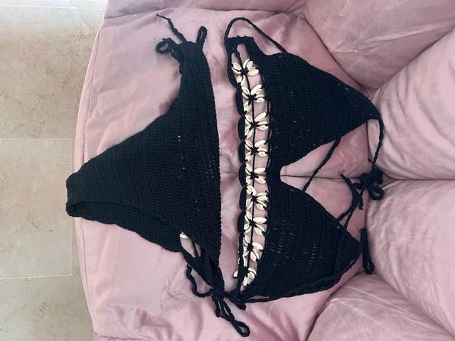 Bikini crochet negro conchas