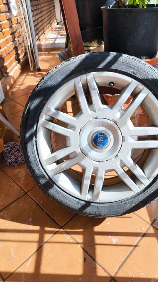 Llanta Fiat Punto 205/45 R16 "RIN"
