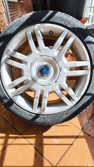 Llanta Fiat Punto 205/45 R16 "RIN"