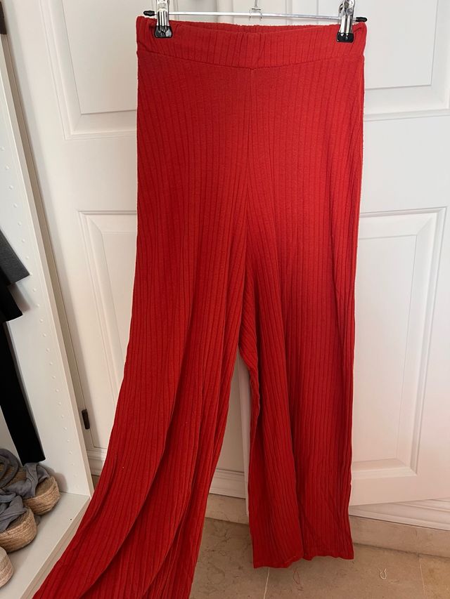 Pantalones fluidos Stradivarius - rojos