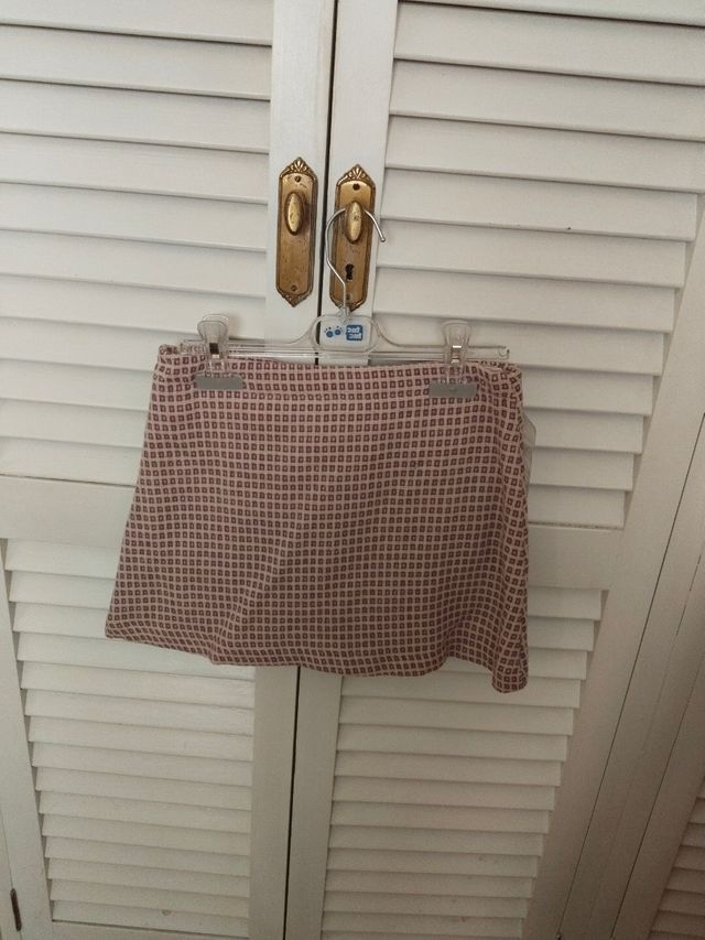 Falda mini beige y morada