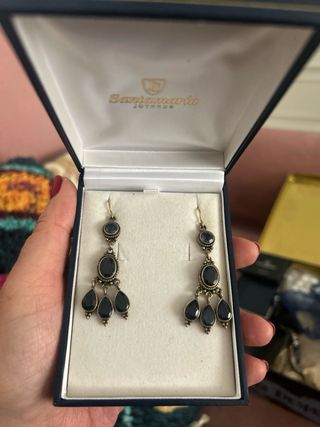 Pendientes antiguos con piedras semipreciosas azul