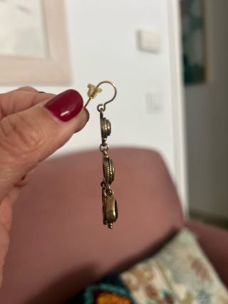 Pendientes antiguos con piedras semipreciosas azul