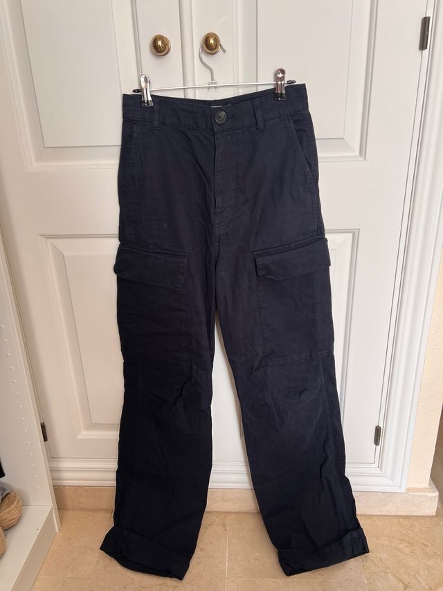 Pantalones cargo Zara negros - talla 4