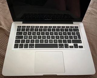 Macbook Pro 13” A1278 con cargador