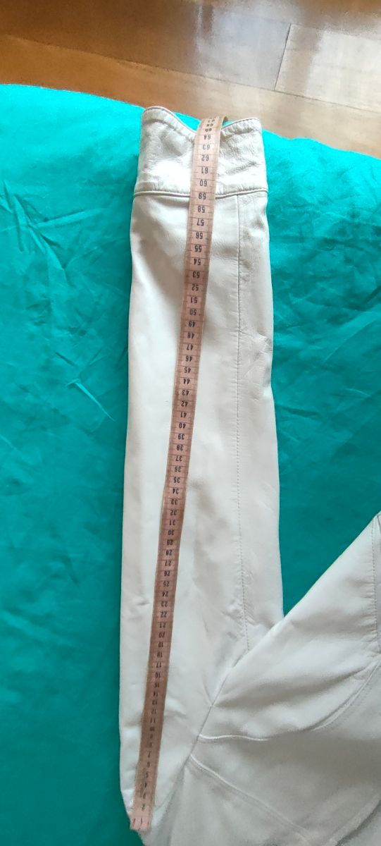 Cazadora piel blanca mujer