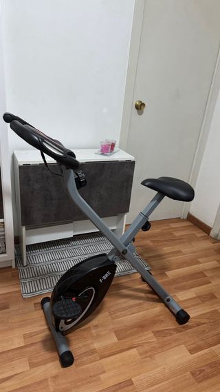 Bicicleta estática plegable