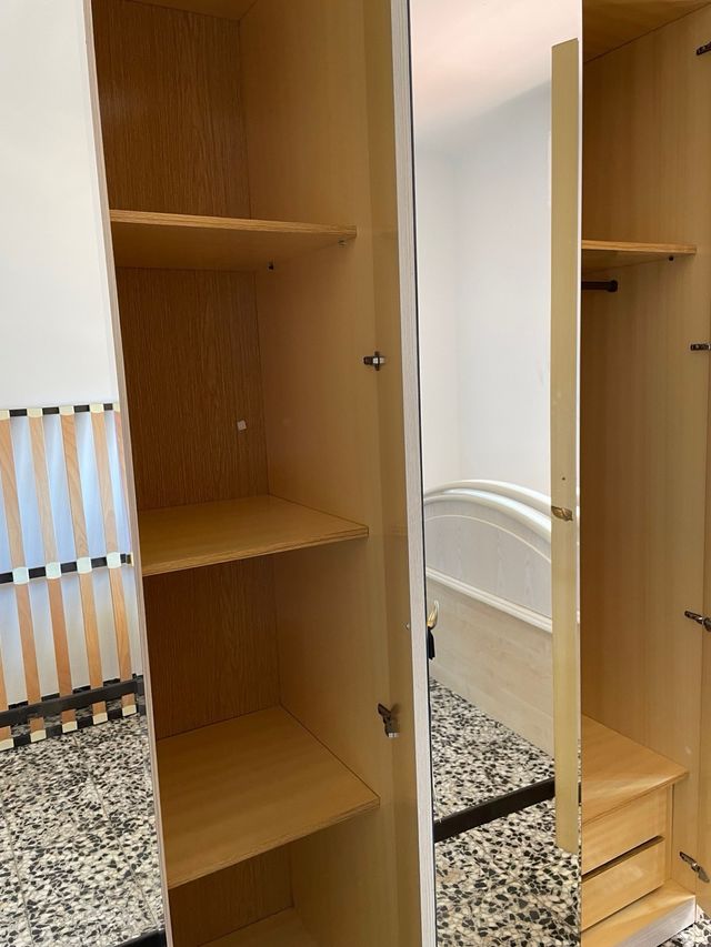 Conjunto dormitorio matrimonio clásico beige