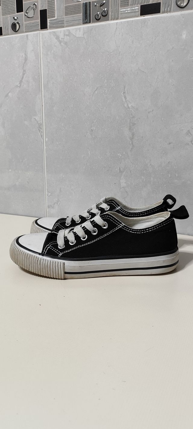 Zapatillas lona unisex talla 32