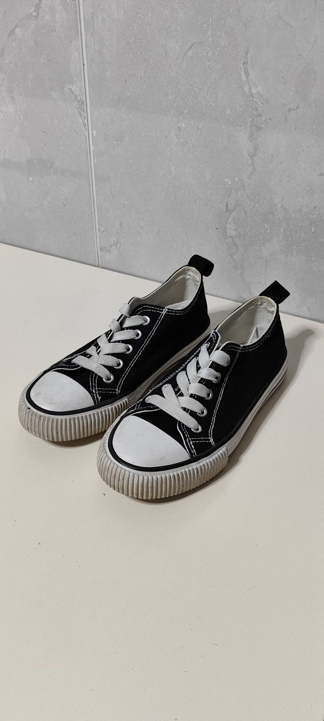 Zapatillas lona unisex talla 32