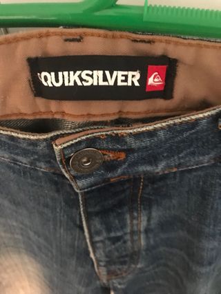 Bermudas Quiksilver T.36
