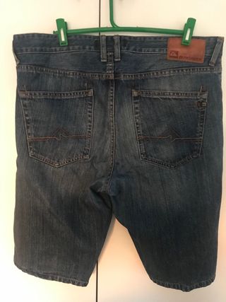 Bermudas Quiksilver T.36