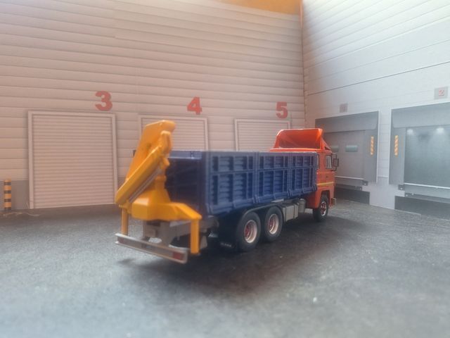 Camión Scania 1:43 ixo