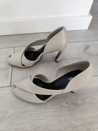 Zapatos tacón Zara SS 2025
