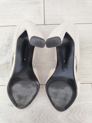 Zapatos tacón Zara SS 2025