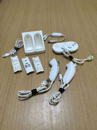 Cónsola Wii, tabla, mandos,juegos.