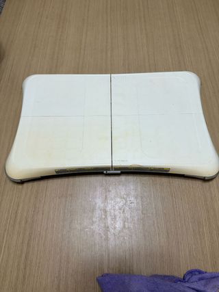 Cónsola Wii, tabla, mandos,juegos.